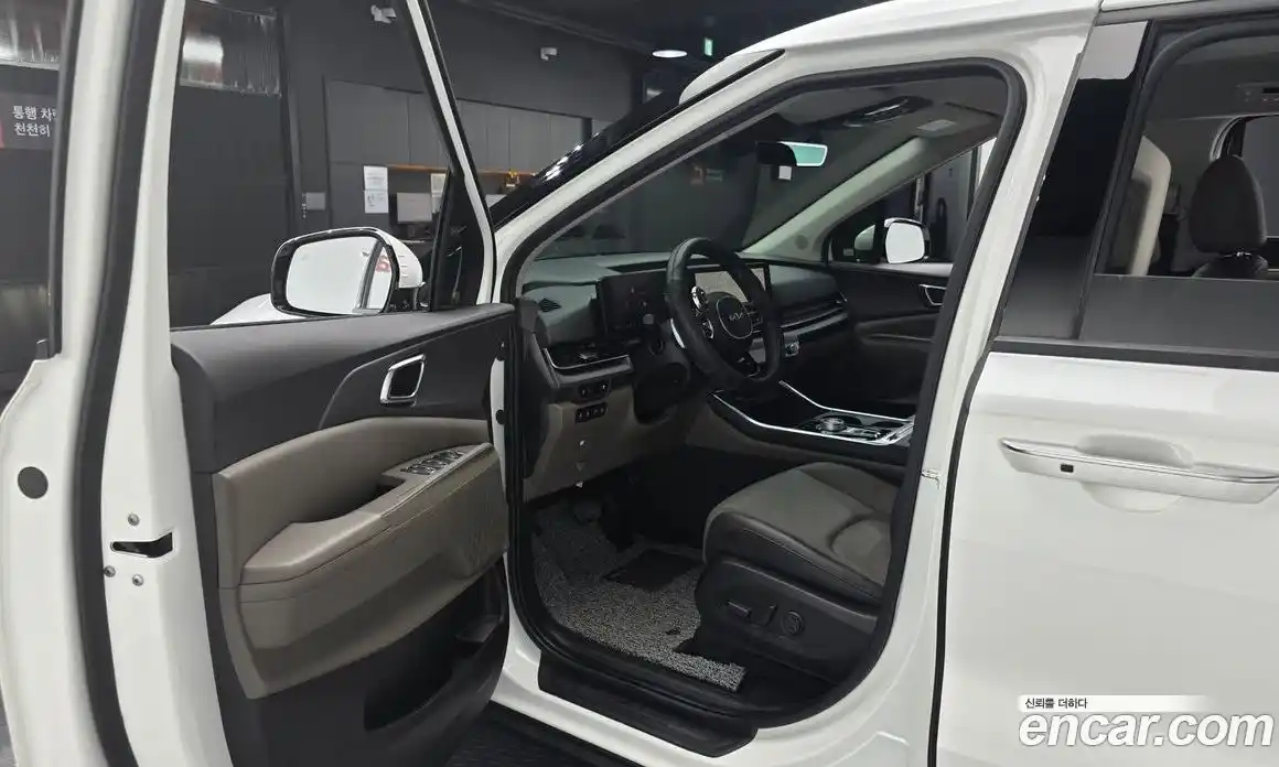 Kia Canival 2024 2.2 Автомат в Москве № 816836, фото 10