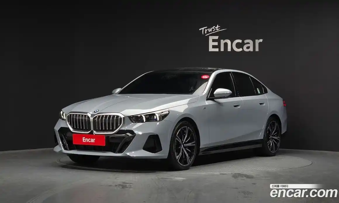 BMW 5-Series 2025 2.0 Автомат в Москве № 816909, фото 1