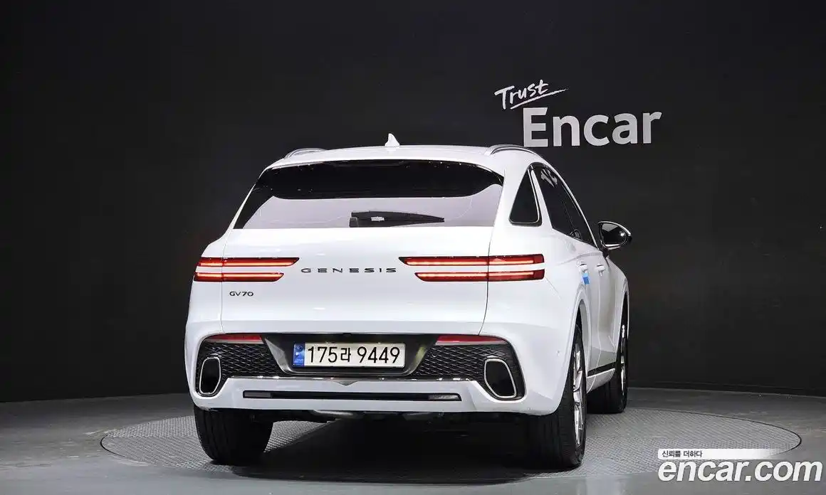 Genesis GV70 2024 2.5 Автомат в Москве № 817215, фото 4