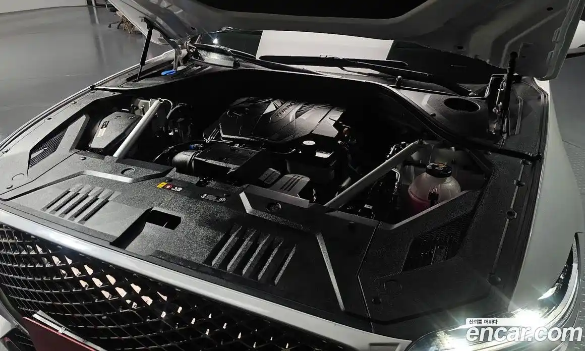 Genesis GV70 2024 2.5 Автомат в Москве № 817215, фото 6