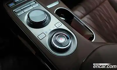 Genesis GV70 2024 2.5 Автомат в Москве № 817215, миниатюра 9