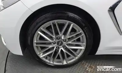 Genesis G70 2019 2.0 Автомат в Москве № 817248, миниатюра 4