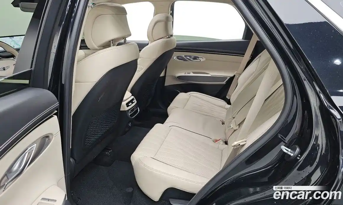 Genesis GV70 2022 2.5 Автомат в Москве № 817366, фото 11