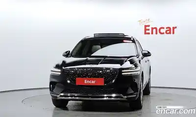 Genesis GV70 2022 2.5 Автомат в Москве № 817366, миниатюра 2