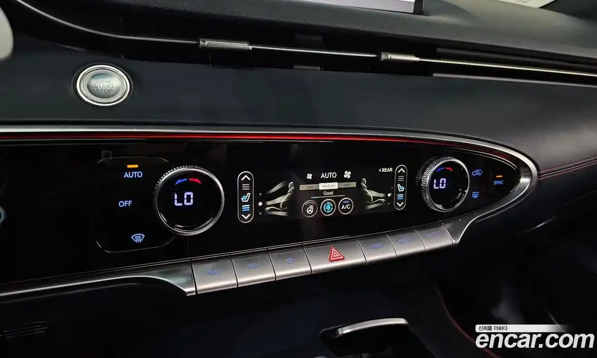 Genesis GV70 2021 2.5 Автомат в Москве № 817396, фото 16