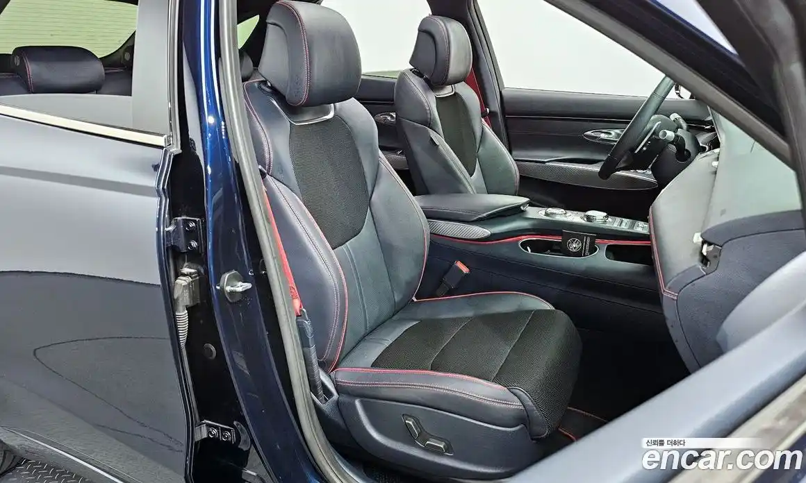 Genesis GV70 2021 2.5 Автомат в Москве № 817396, фото 10