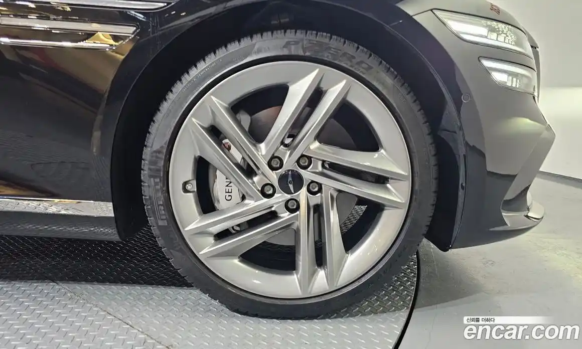 Genesis G80 2024 2.5 Автомат в Москве № 817417, фото 5