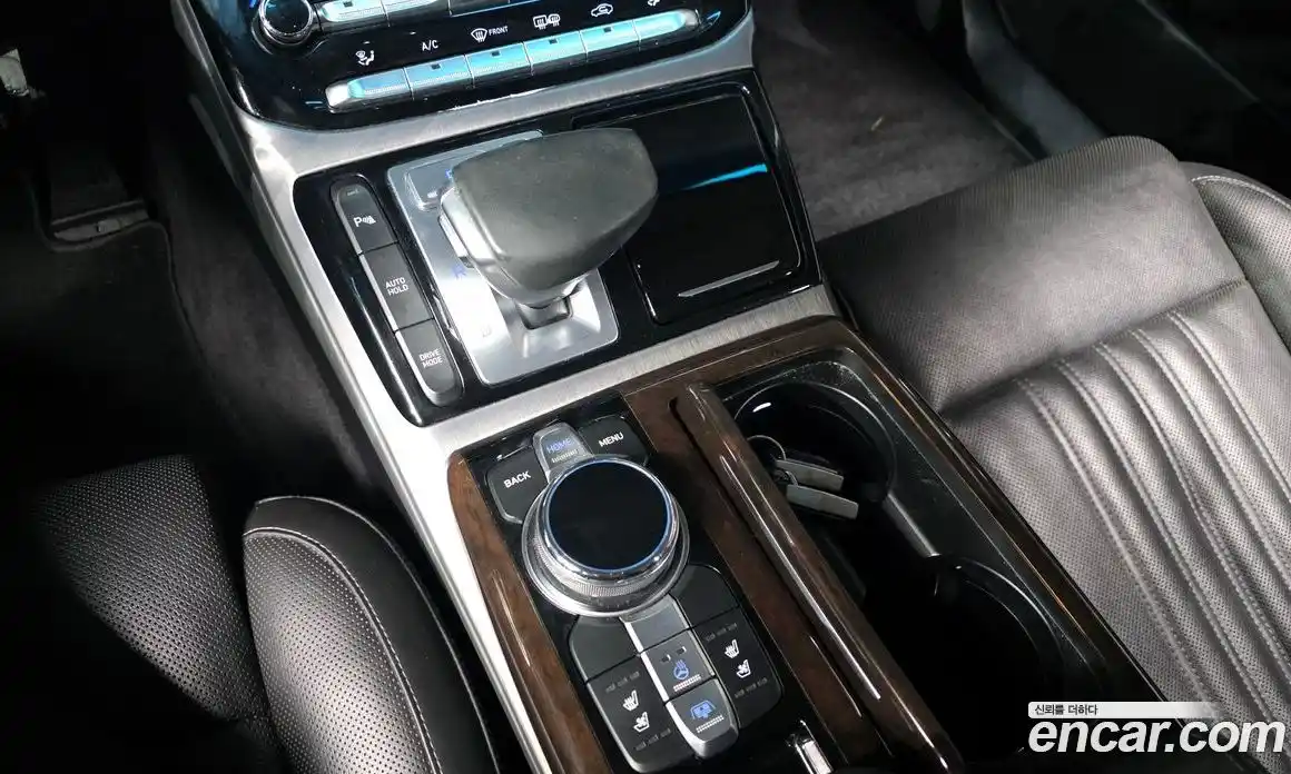 Genesis EQ900 2017 3.8 гидро в Москве № 817632, фото 9