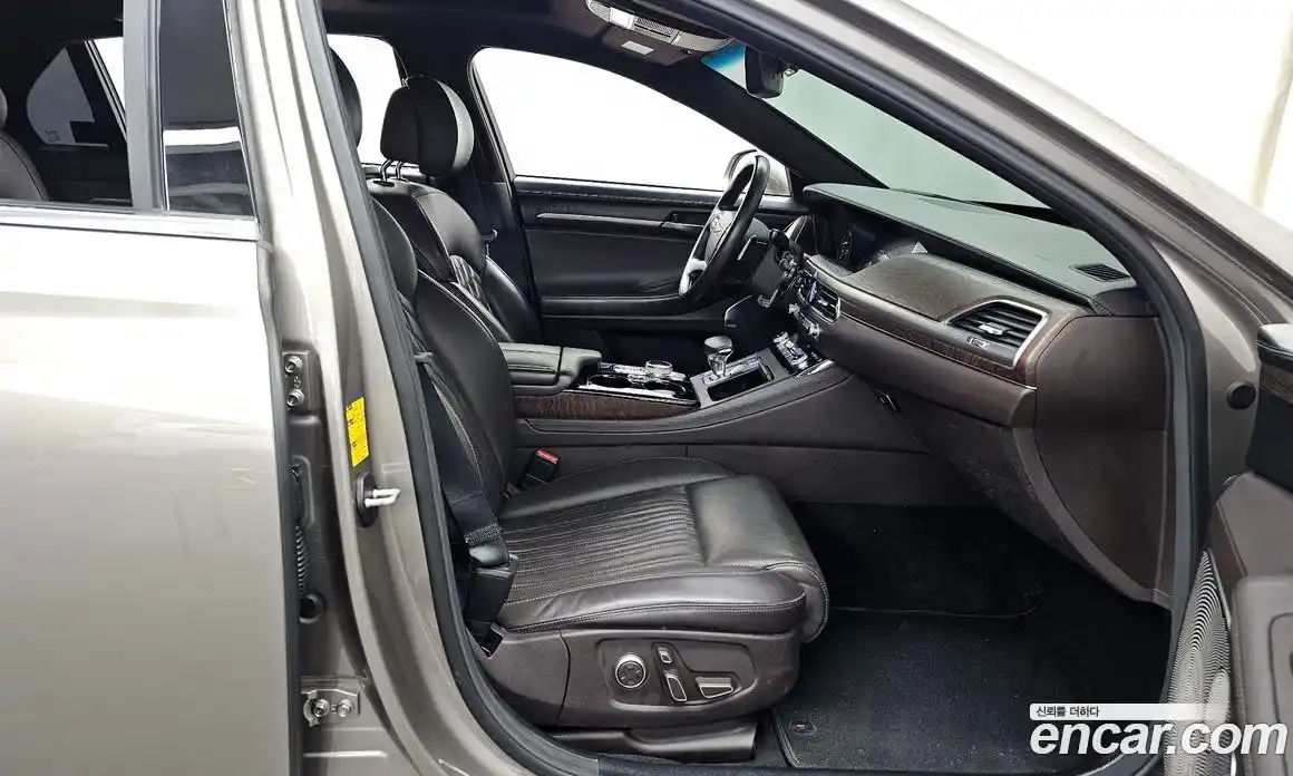 Genesis G90 2019 3.3 Автомат в Москве № 817763, фото 11