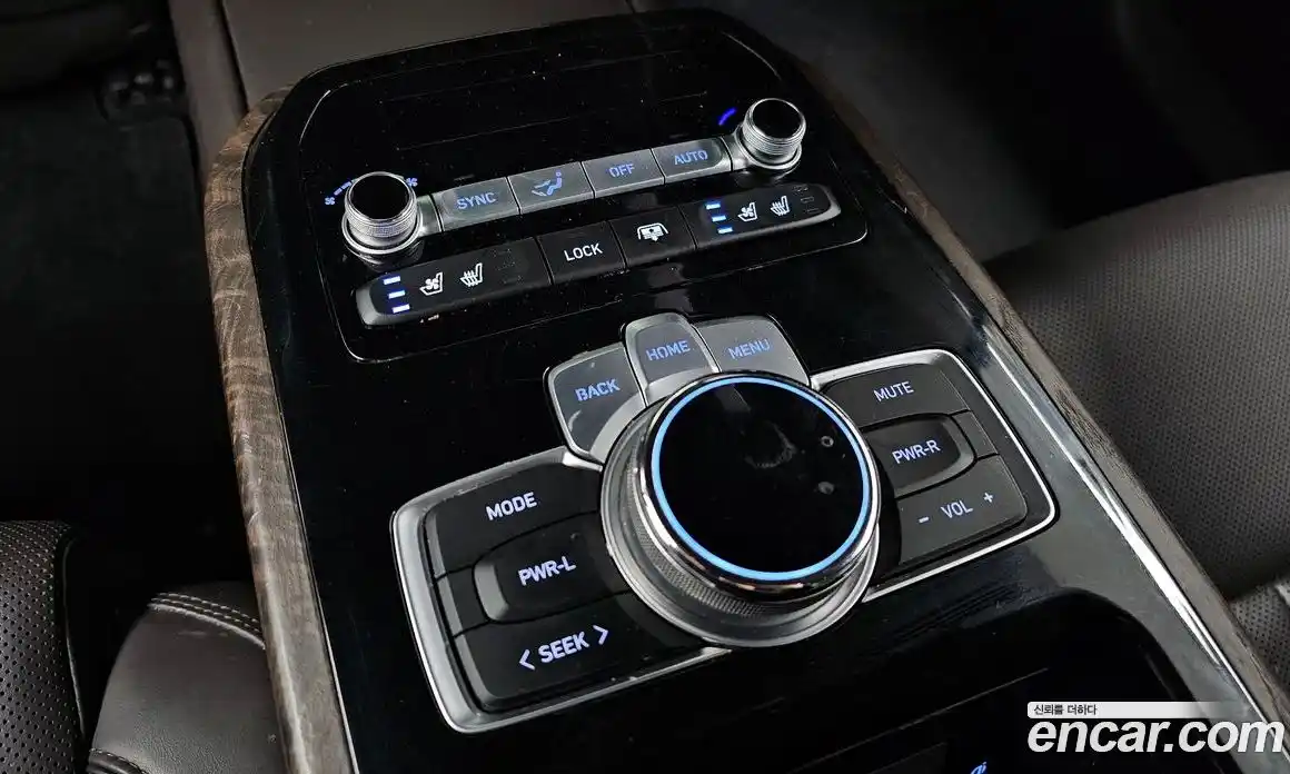 Genesis G90 2019 3.3 Автомат в Москве № 817763, фото 19