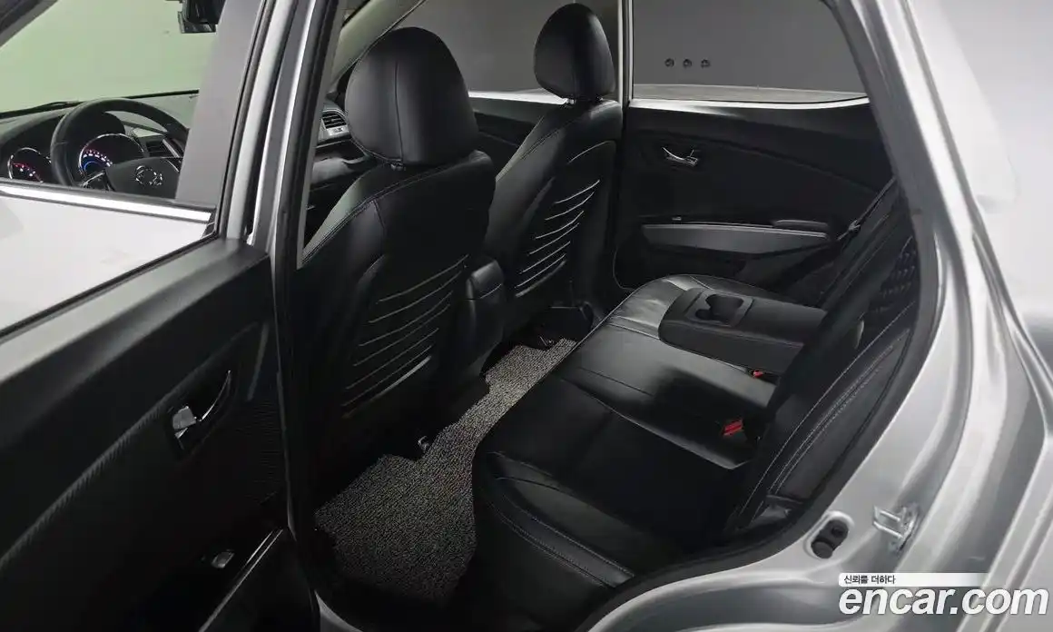 SsangYong TIBOLI 2017 1.6 Автомат в Москве № 818119, фото 11