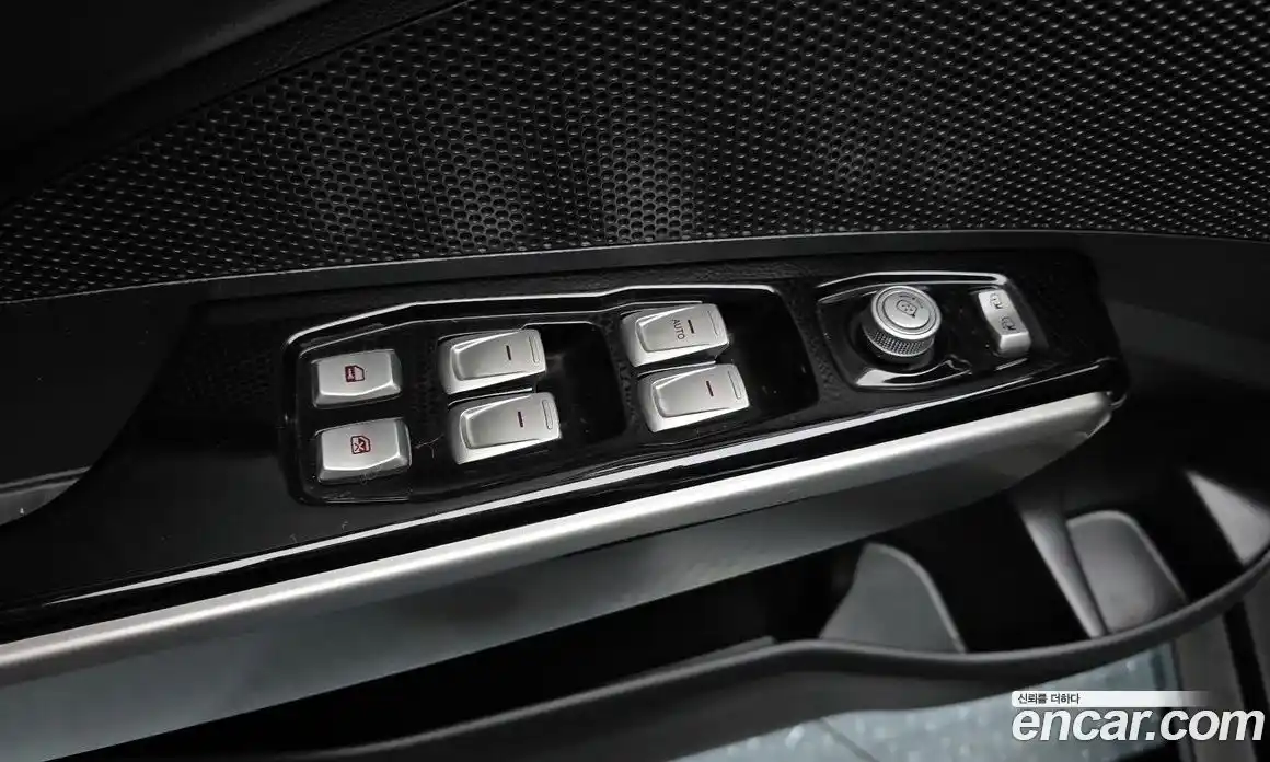 SsangYong TIBOLI 2016 1.6 Автомат в Москве № 818450, фото 18