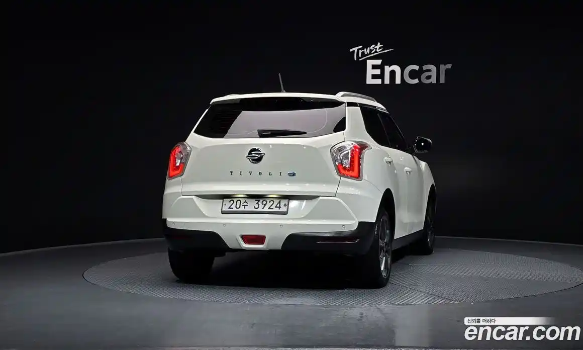 SsangYong TIBOLI 2016 1.6 Автомат в Москве № 818450, фото 4