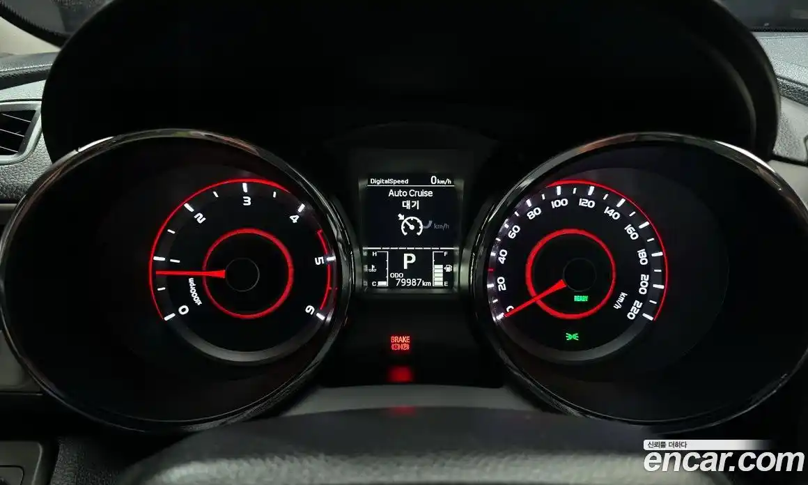 SsangYong TIBOLI 2016 1.6 Автомат в Москве № 818450, фото 8