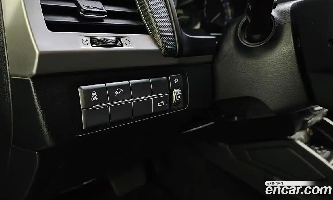 SsangYong Rexton 2018 2.2 Автомат в Москве № 818748, фото 14