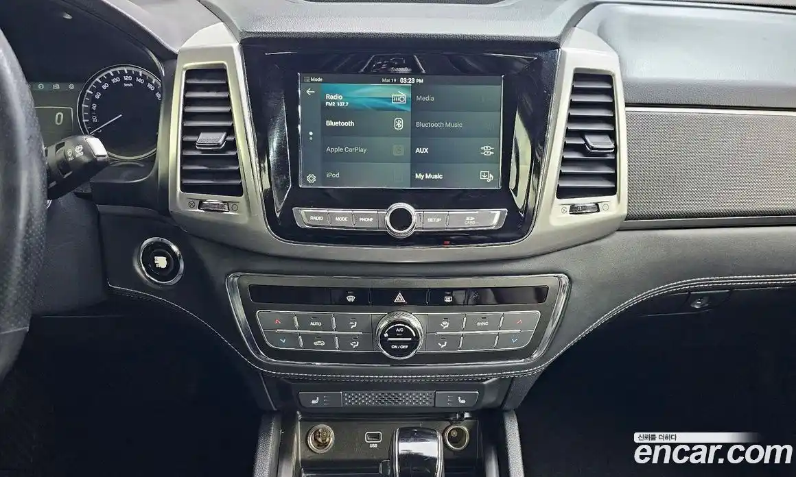 SsangYong Rexton 2018 2.2 Автомат в Москве № 818748, фото 16