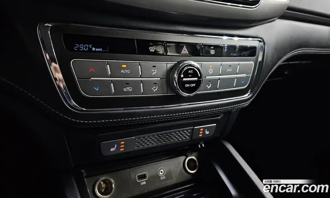 SsangYong Rexton 2018 2.2 Автомат в Москве № 818748, фото 18