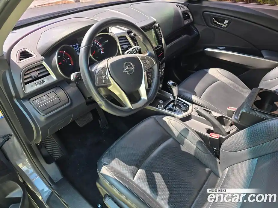 SsangYong TIBOLI 2015 1.6 Автомат в Москве № 818952, фото 12