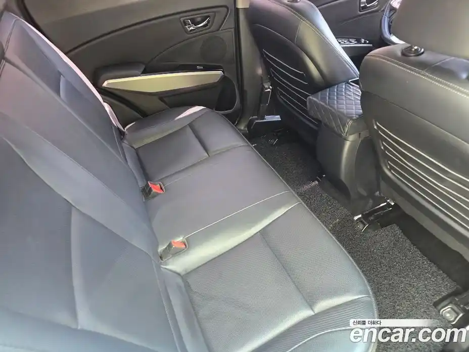 SsangYong TIBOLI 2015 1.6 Автомат в Москве № 818952, фото 18