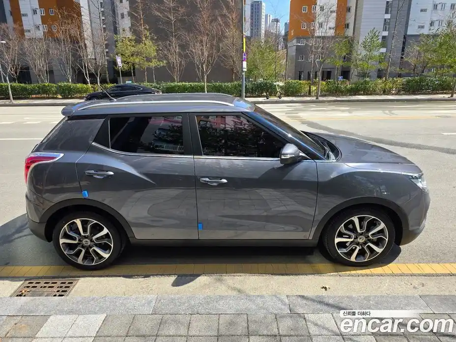 SsangYong TIBOLI 2015 1.6 Автомат в Москве № 818952, фото 4