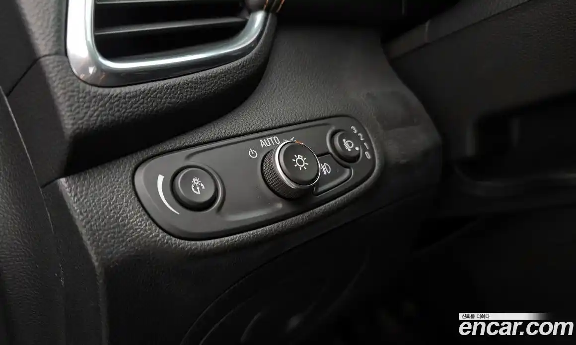 Chevrolet Trax 2019 1.4 Автомат в Москве № 819297, фото 17