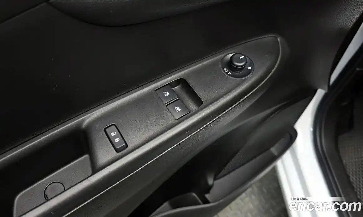 Chevrolet Spark 2016 1.0 Автомат в Москве № 819327, фото 11