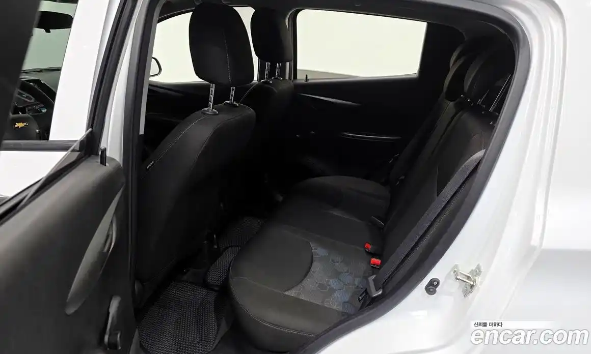 Chevrolet Spark 2016 1.0 Автомат в Москве № 819327, фото 19