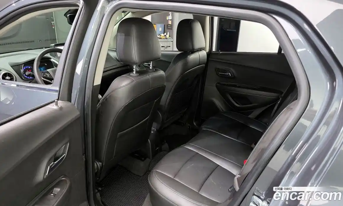 Chevrolet Trax 2015 1.4 Автомат в Москве № 819343, фото 11