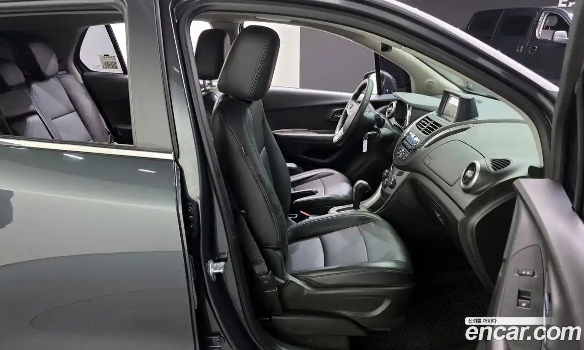 Chevrolet Trax 2015 1.4 Автомат в Москве № 819343, фото 12