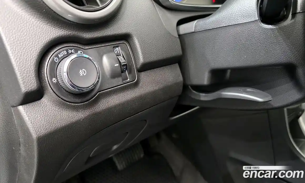 Chevrolet Trax 2015 1.4 Автомат в Москве № 819343, фото 15