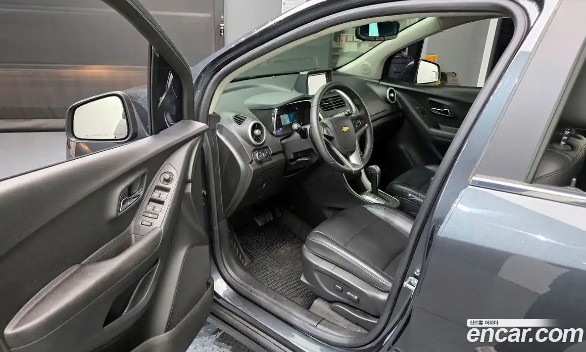 Chevrolet Trax 2015 1.4 Автомат в Москве № 819343, фото 10