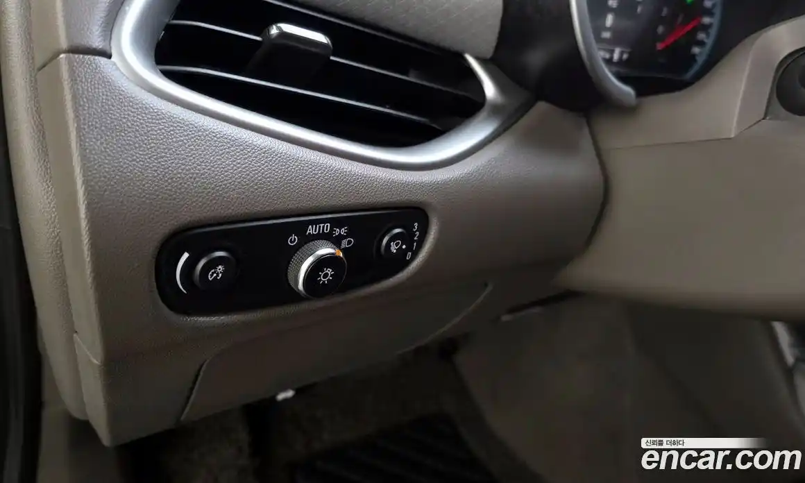 Chevrolet Malibu 2017 1.5 Автомат в Москве № 819425, фото 16