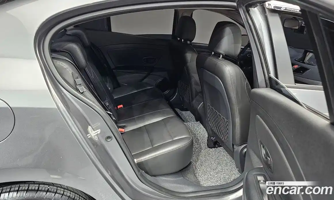 Renault SM3 2016 1.6 Автомат в Москве № 820458, фото 13