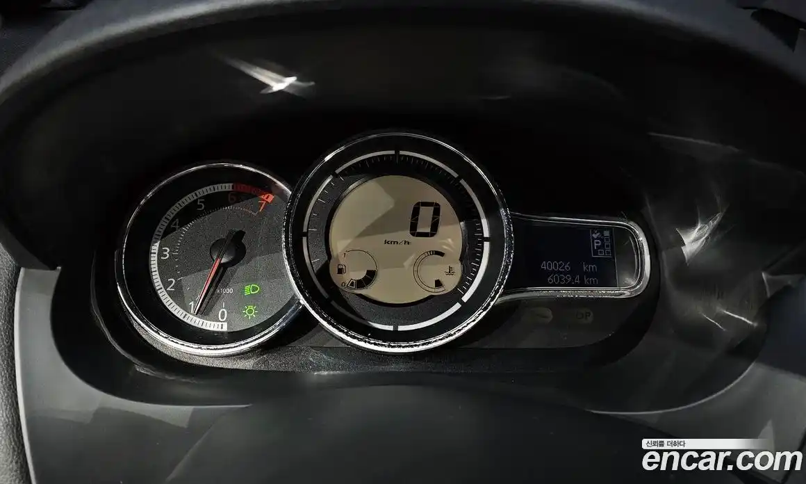 Renault SM3 2016 1.6 Автомат в Москве № 820458, фото 8