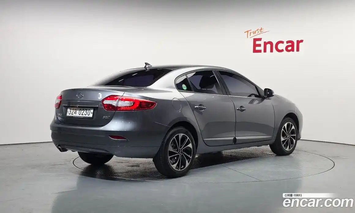 Renault SM3 2016 1.6 Автомат в Москве № 820702, фото 2