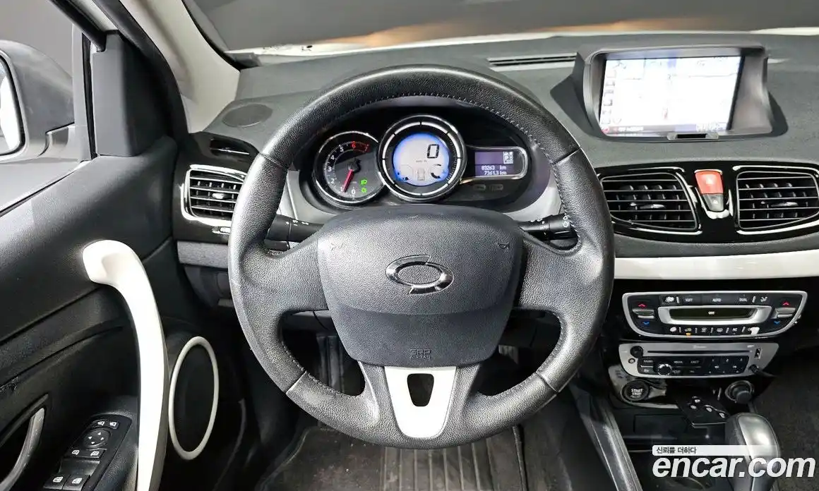 Renault SM3 2014 1.6 Автомат в Москве № 820813, фото 13