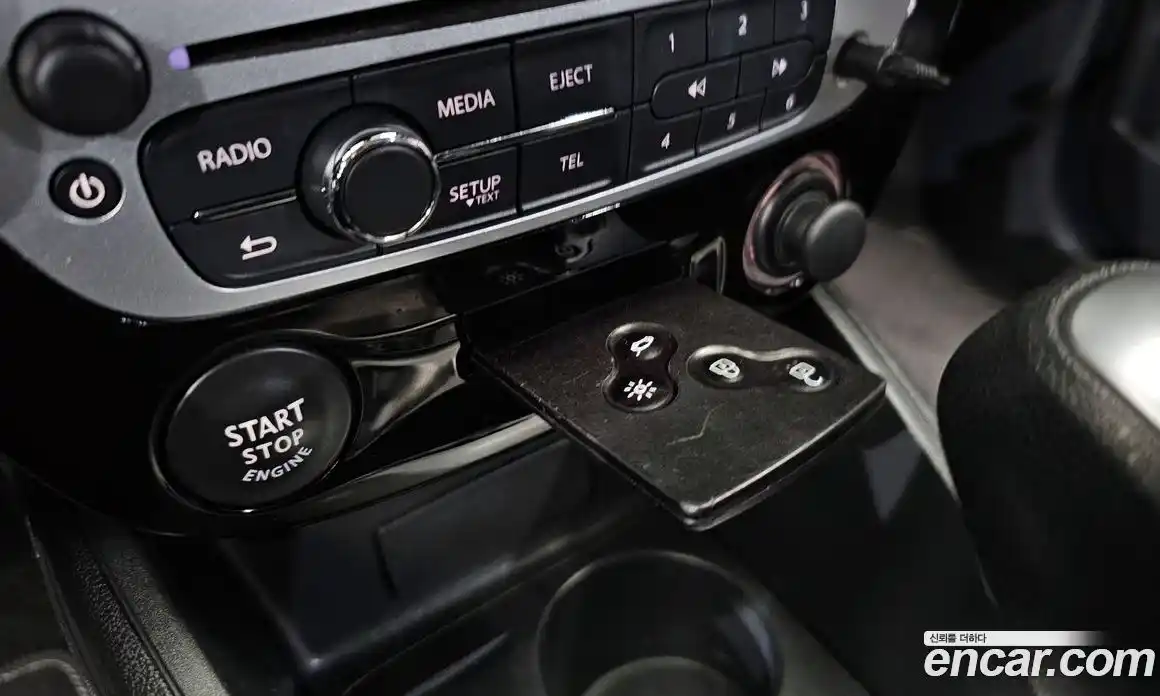 Renault SM3 2014 1.6 Автомат в Москве № 820813, фото 17