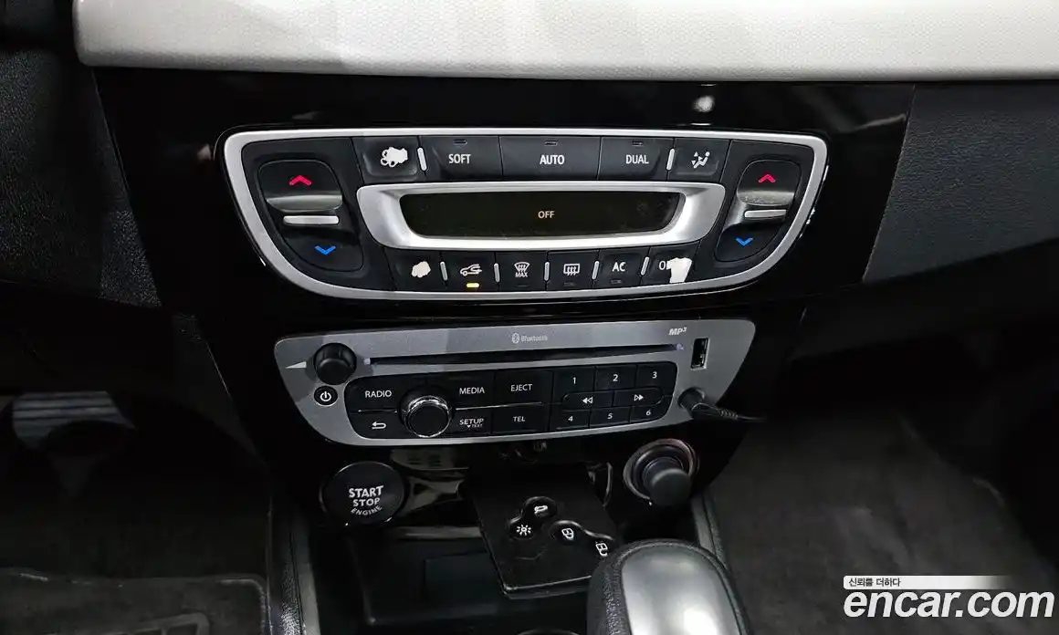 Renault SM3 2014 1.6 Автомат в Москве № 820813, фото 20