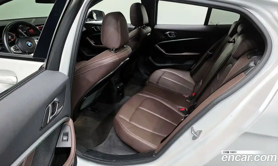 BMW 1-Series 2021 2.0 Автомат в Москве № 821179, фото 12