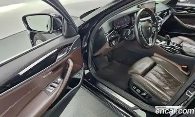 BMW 5-Series 2022 2.0 Автомат в Москве № 821472, миниатюра 11