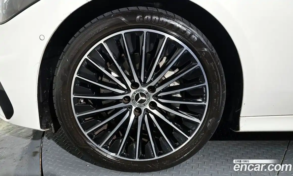 Mercedes-Benz CLE-Class 2025 2.0 Автомат в Москве № 821878, фото 4