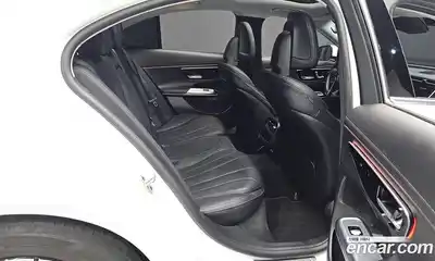 Mercedes-Benz E-Class 2024 2.0 Автомат в Москве № 821916, миниатюра 11