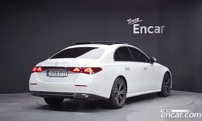 Mercedes-Benz E-Class 2024 2.0 Автомат в Москве № 821916, миниатюра 2