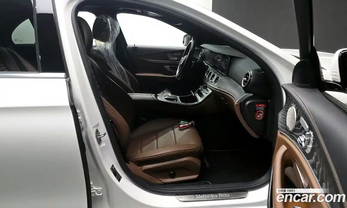 Mercedes-Benz E-Class 2022 2.0 Автомат в Москве № 821934, фото 11