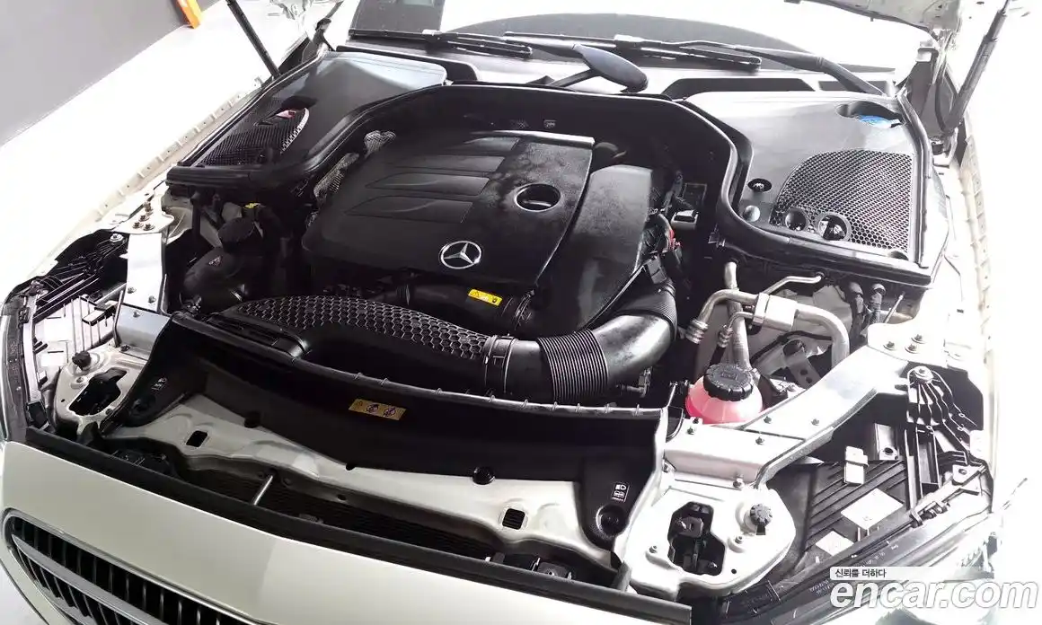 Mercedes-Benz E-Class 2022 2.0 Автомат в Москве № 821934, фото 6