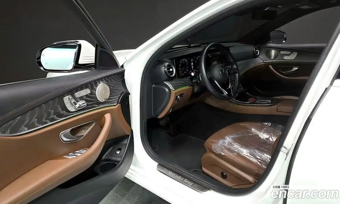 Mercedes-Benz E-Class 2022 2.0 Автомат в Москве № 821934, фото 10