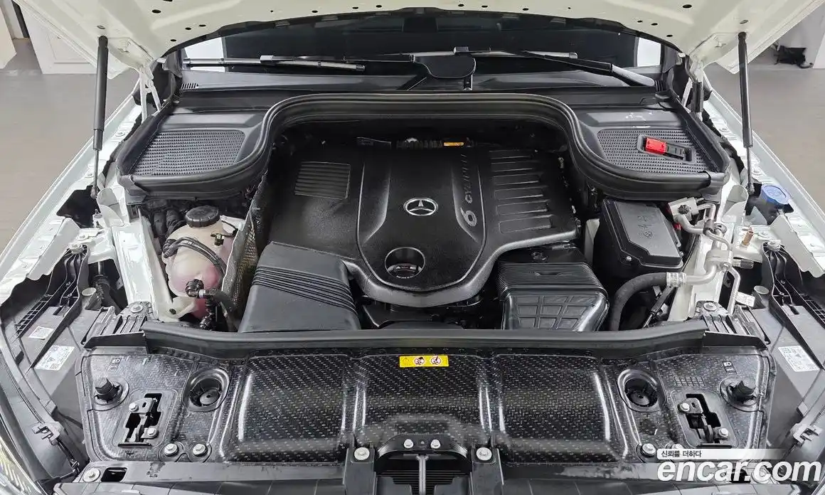 Mercedes-Benz GLE-Class 2023 3.0 Автомат в Москве № 821941, фото 6