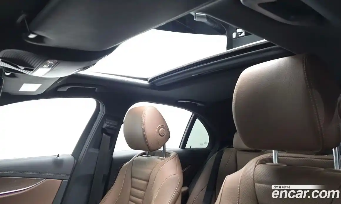 Mercedes-Benz E-Class 2022 2.0 Автомат в Москве № 822037, фото 17