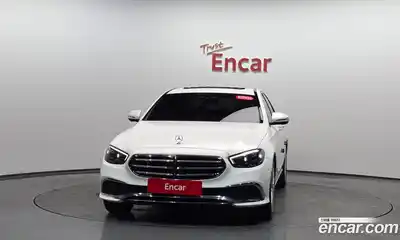 Mercedes-Benz E-Class 2022 2.0 Автомат в Москве № 822037, миниатюра 2