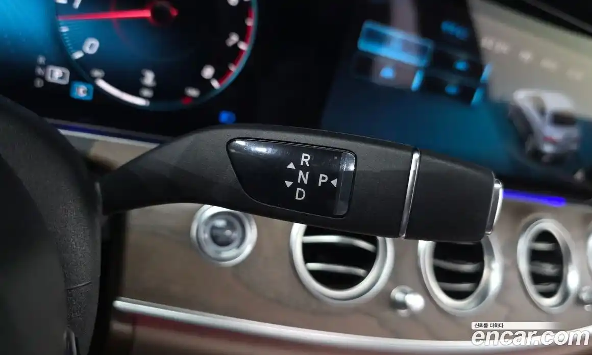 Mercedes-Benz E-Class 2022 2.0 Автомат в Москве № 822037, фото 8